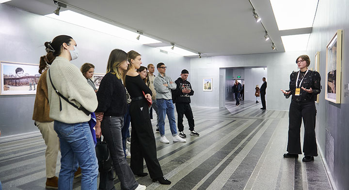Екскурсії по виставці безкоштовно в PinchukArtCentre